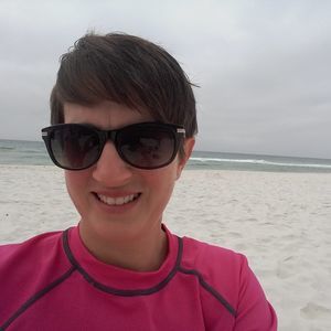 Meet your Posher, Elaine